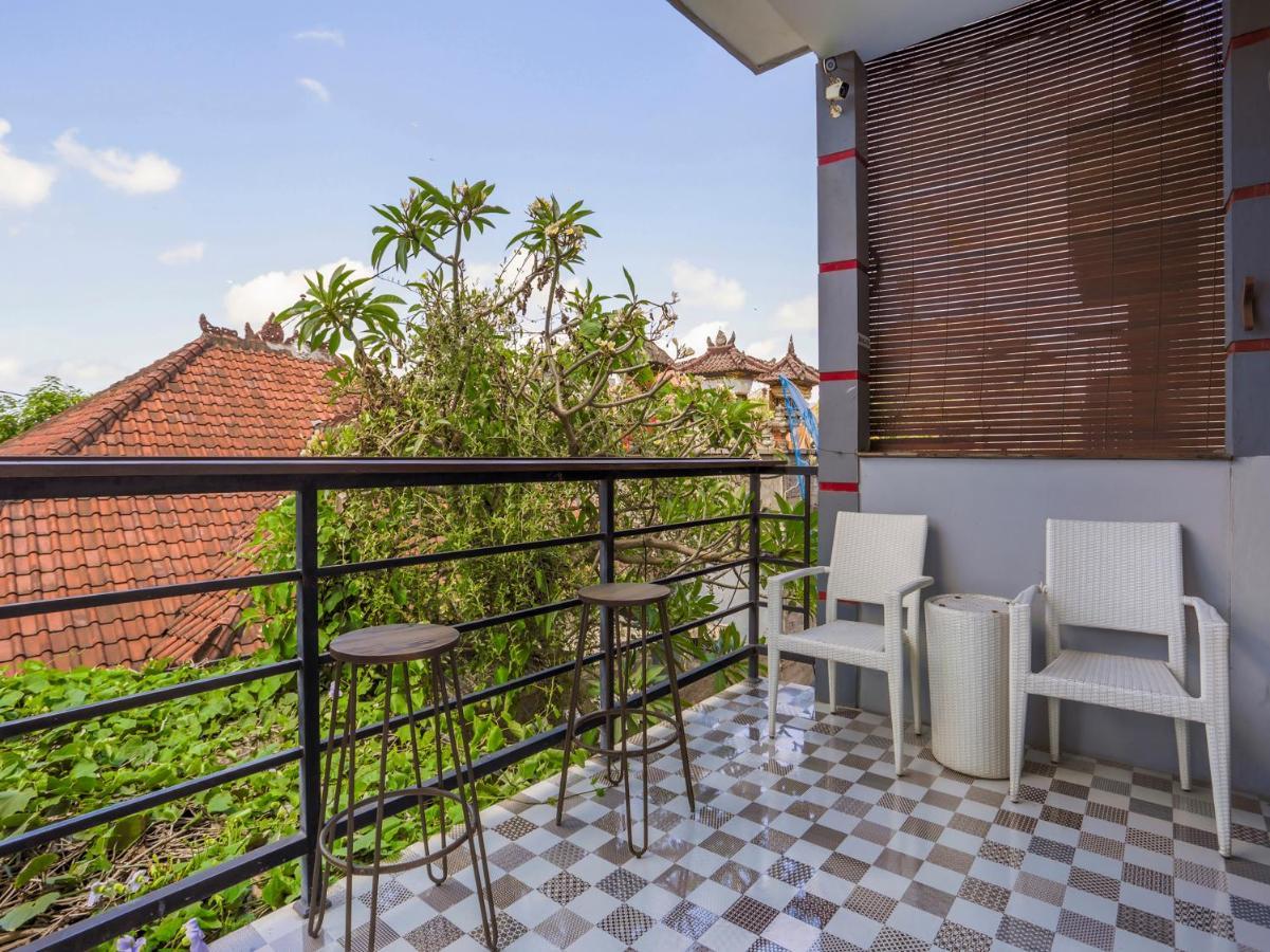 Oyo 3852 Valomia Guest House Denpasar Kültér fotó
