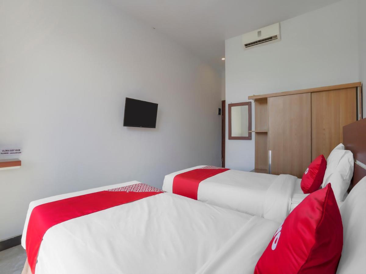 Oyo 3852 Valomia Guest House Denpasar Kültér fotó